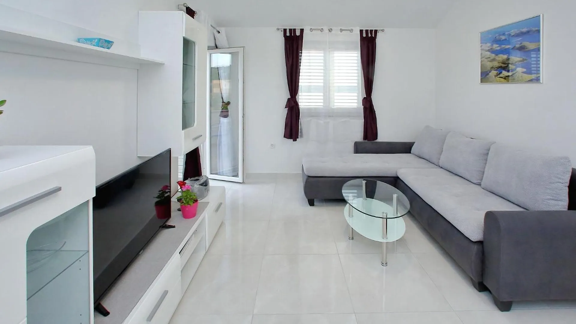 Spacious Holiday Home With Swimming Pool Maslenica Croatia